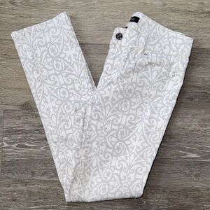 White House Black Market White and Gray Patterned Jeans NWOT
